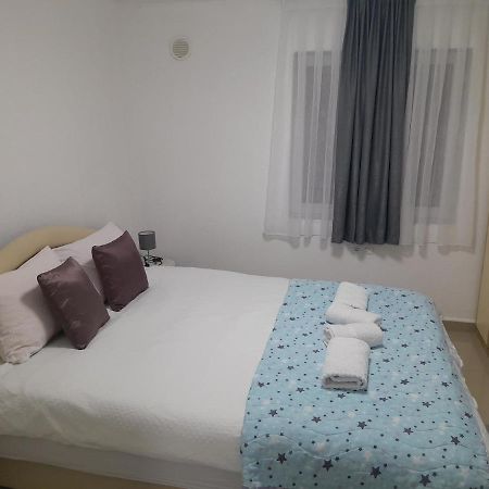 Apartmani Bet Gradacac 1 Maj Broj 24 Ngoại thất bức ảnh