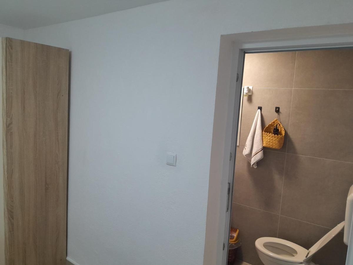 Apartmani Bet Gradacac 1 Maj Broj 24 Ngoại thất bức ảnh